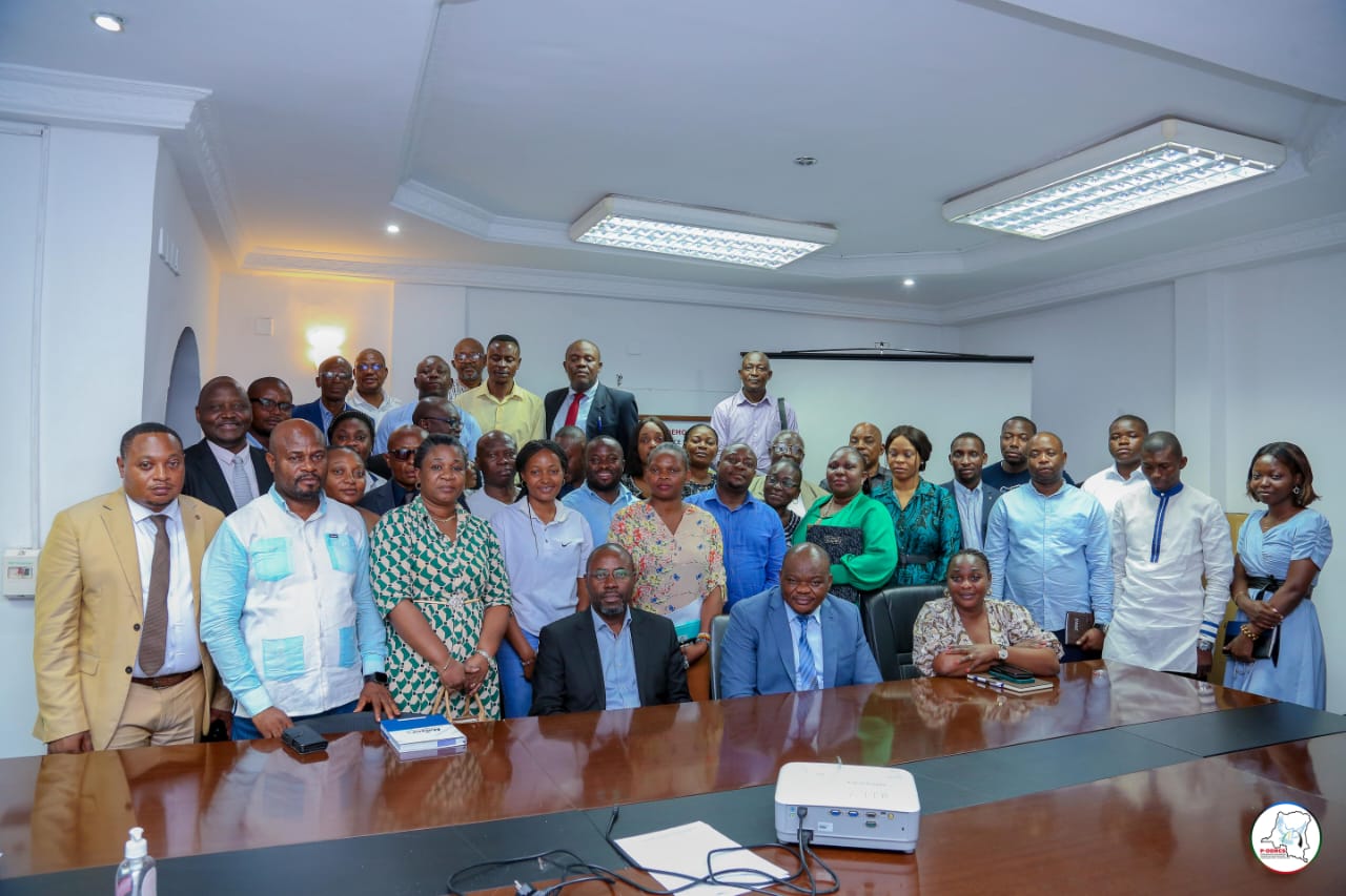 Cadre institutionnel du PDDRCS